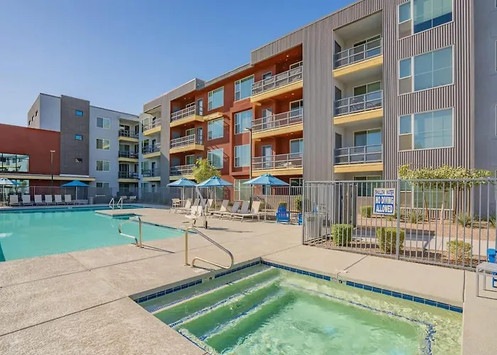 Trendy 2bd Gym Pool Parking Wd Sleeps 8 Tempe